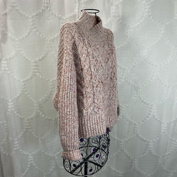 Express knit turtleneck pink sweater size XS - Picture 5 of 10